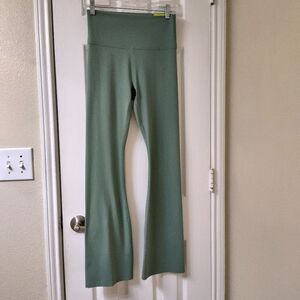 NWT All in Motion Ultra highrise Bootcut Leggings Size Medium